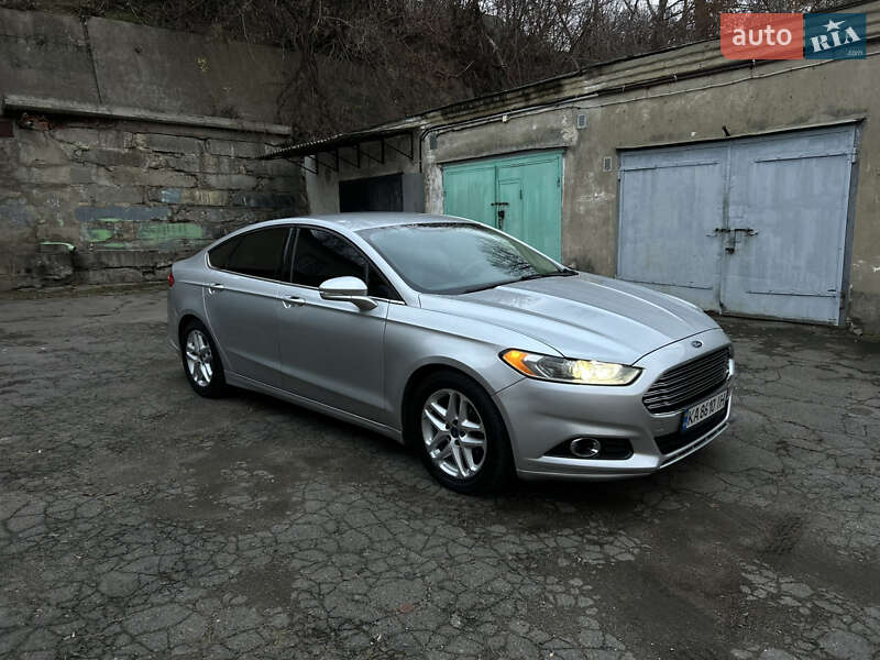 Седан Ford Fusion 2015 в Ровно фото 6 Седан Ford Fusion 2015 в Ровно