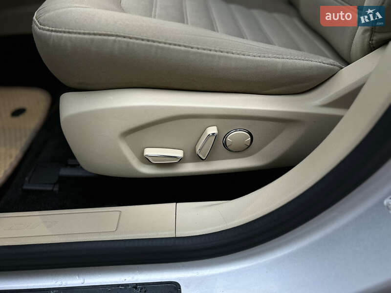 Седан Ford Fusion 2015 в Ровно фото 30 Седан Ford Fusion 2015 в Ровно