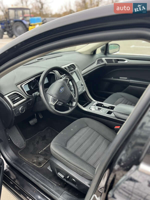 Седан Ford Fusion 2019 в Киеве фото 12 Седан Ford Fusion 2019 в Киеве