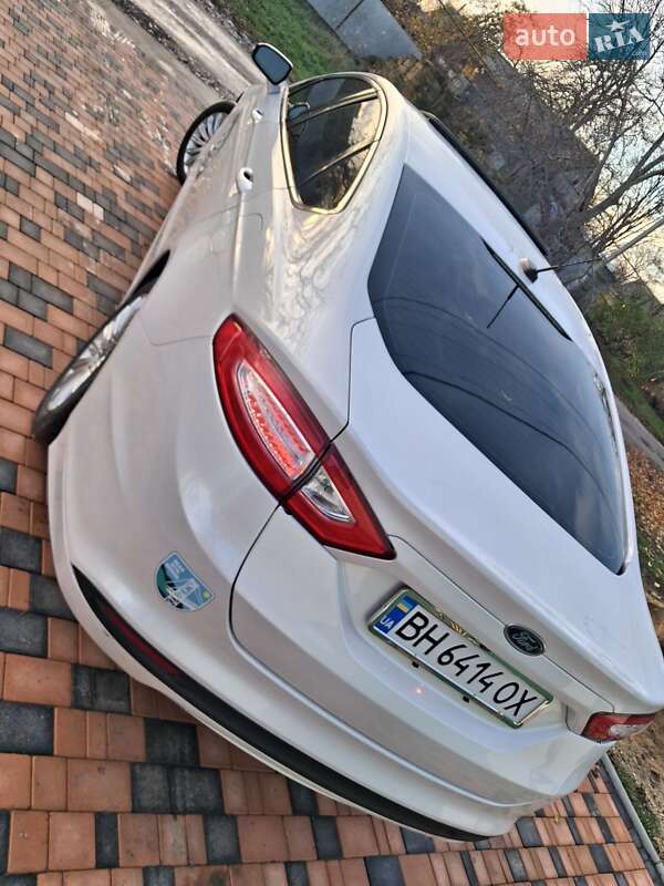 Седан Ford Fusion 2013 в Беляевке