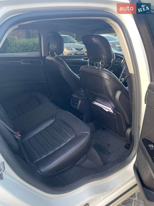 Седан Ford Fusion 2013 в Дніпрі