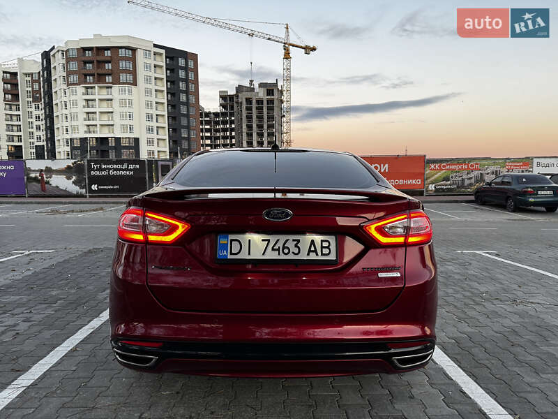 Седан Ford Fusion 2013 в Києві
