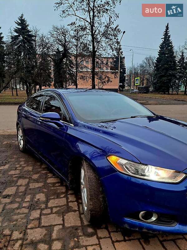 Седан Ford Fusion 2015 в Балаклії