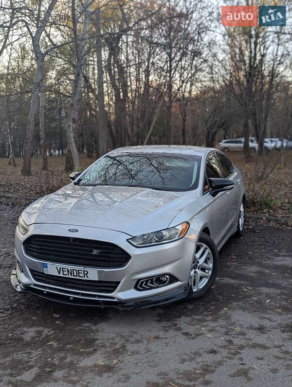 Седан Ford Fusion 2015 в Луцьку фото Седан Ford Fusion 2015 в Луцьку
