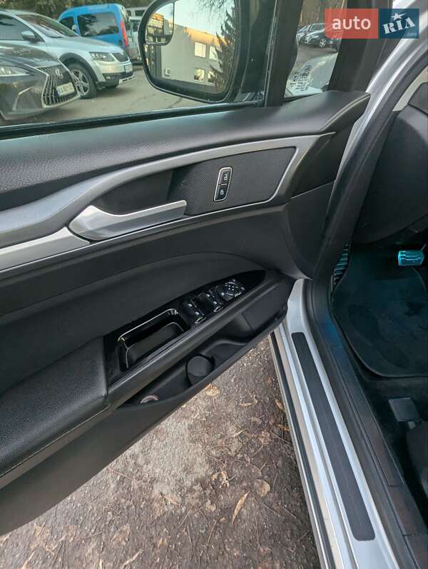 Седан Ford Fusion 2015 в Луцьку фото 11 Седан Ford Fusion 2015 в Луцьку