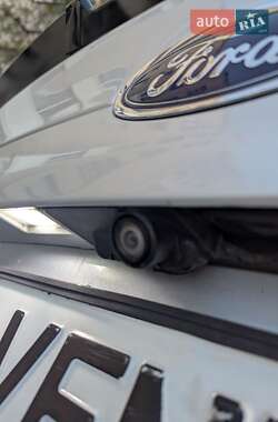Седан Ford Fusion 2015 в Луцке