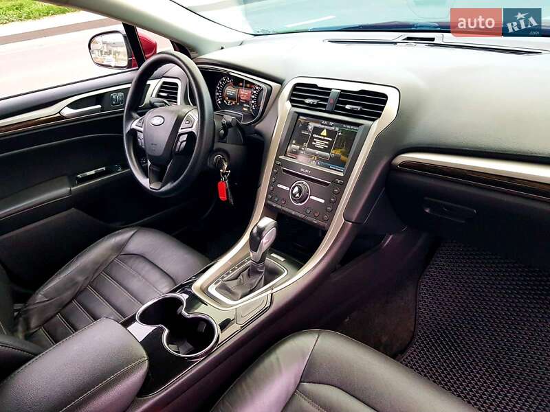 Седан Ford Fusion 2016 в Миколаєві