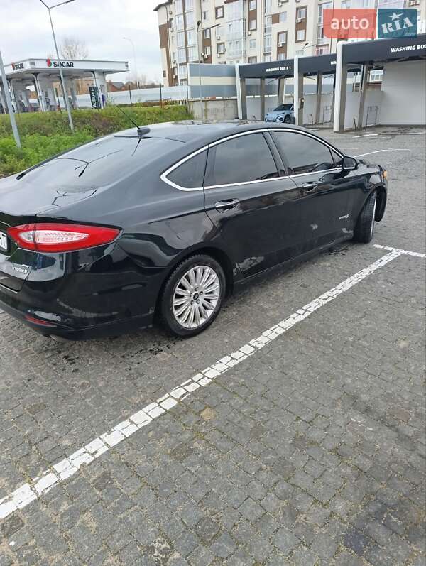 Седан Ford Fusion 2015 в Києві