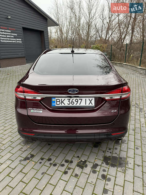 Седан Ford Fusion 2017 в Ровно