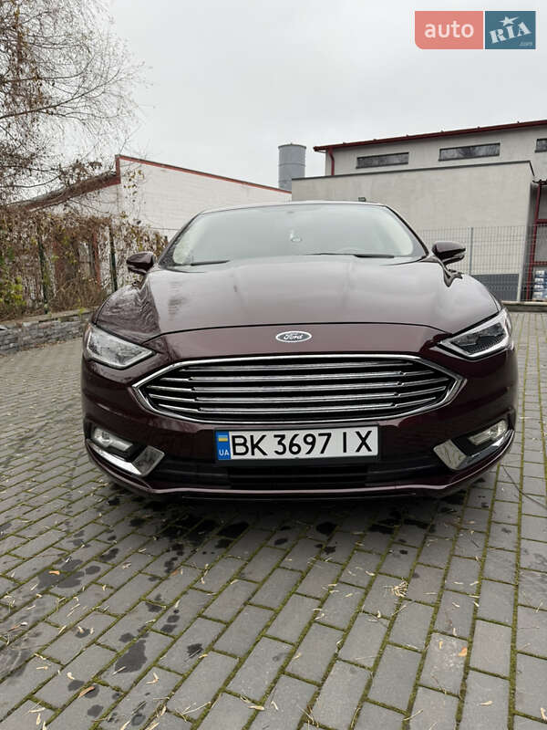 Седан Ford Fusion 2017 в Ровно