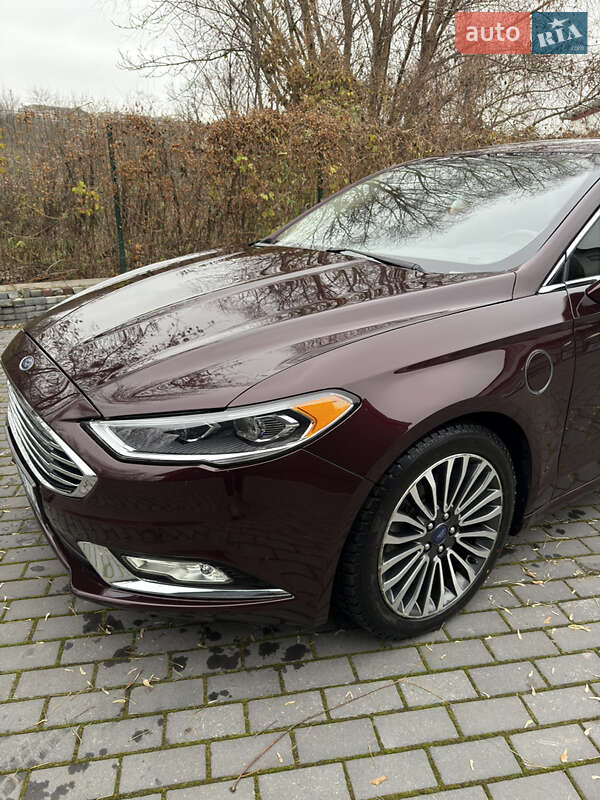 Седан Ford Fusion 2017 в Ровно