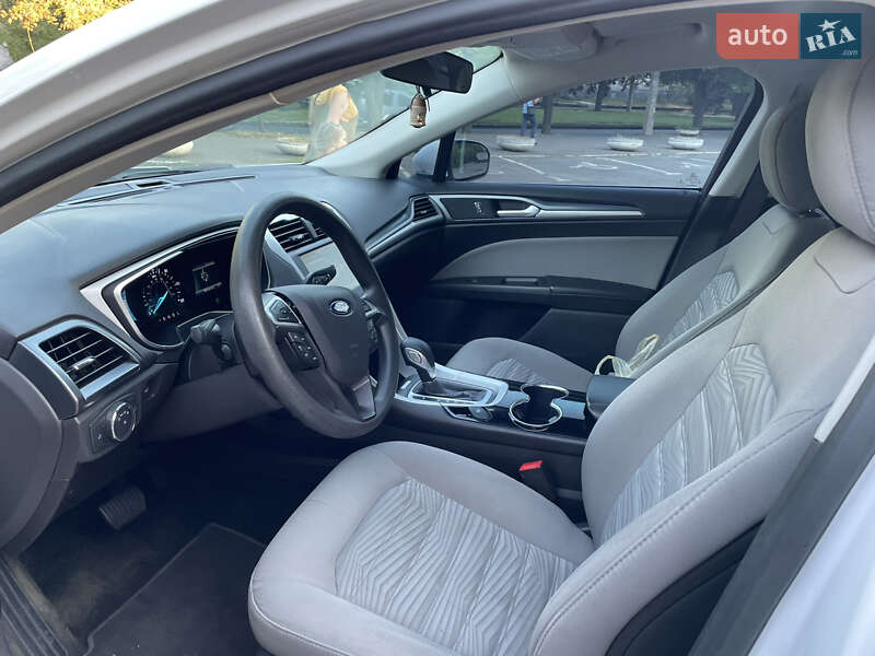 Седан Ford Fusion 2015 в Днепре