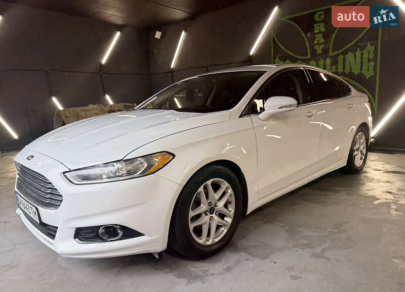 Седан Ford Fusion 2015 в Одессе