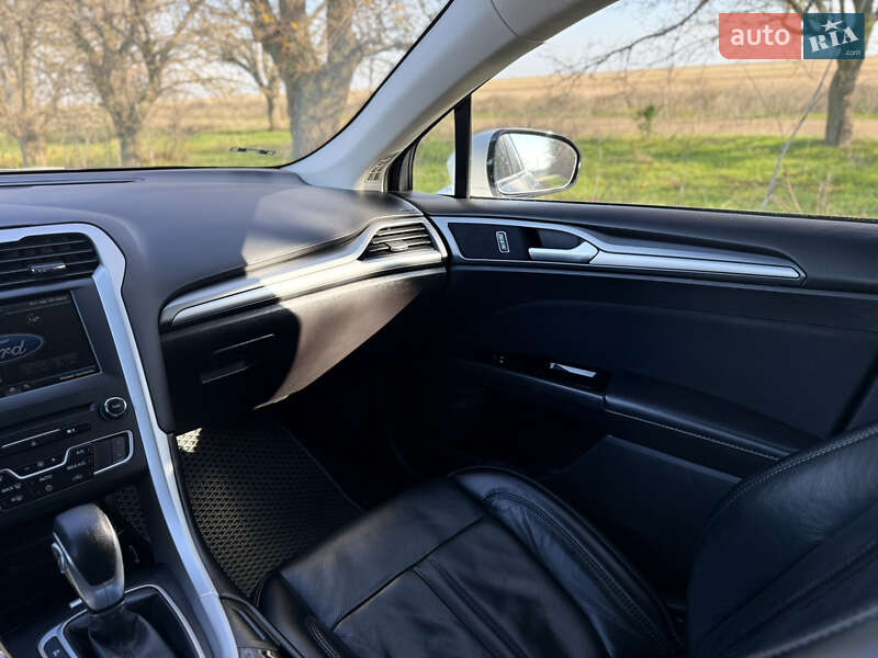 Седан Ford Fusion 2015 в Одессе