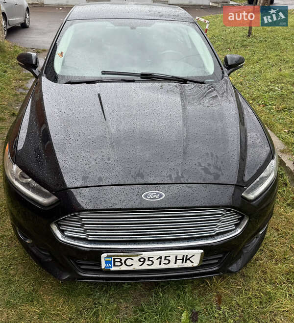 Седан Ford Fusion 2016 в Львове