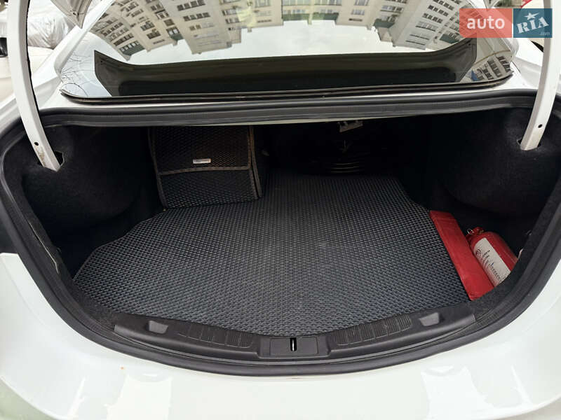 Седан Ford Fusion 2015 в Одессе