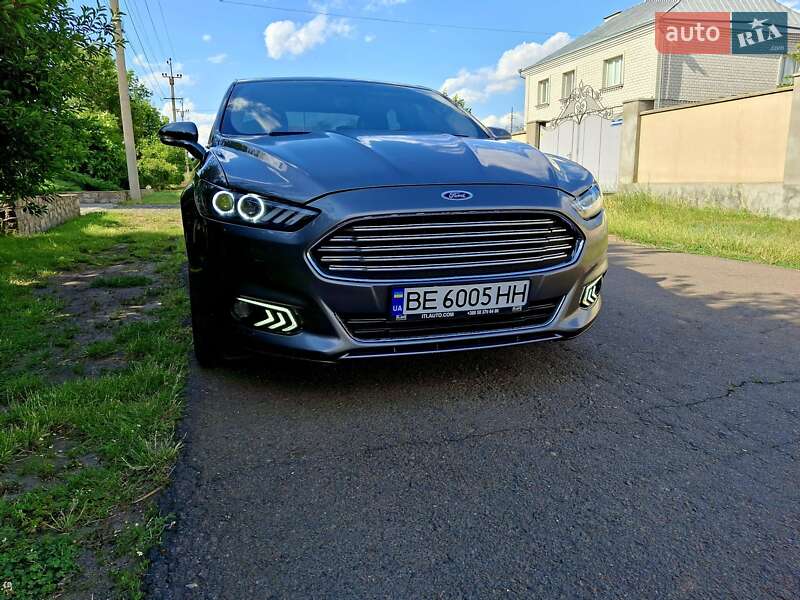 Седан Ford Fusion 2014 в Миколаєві