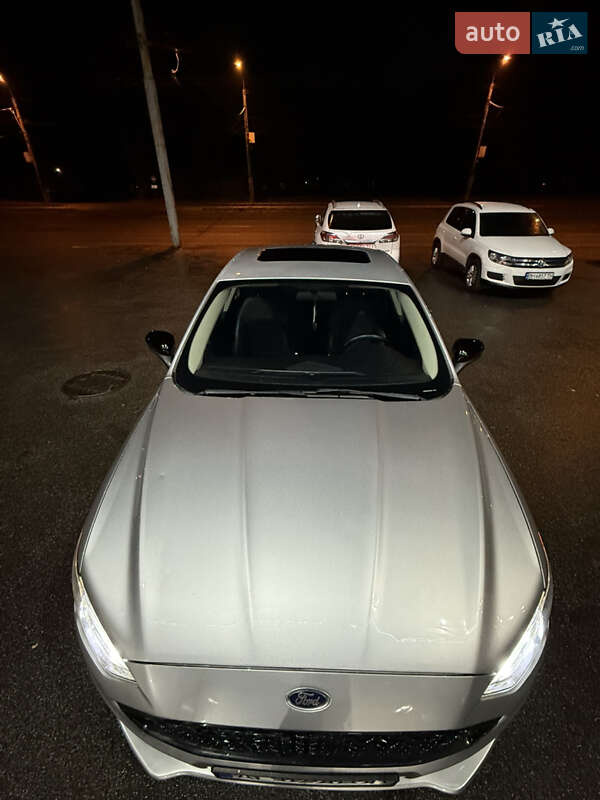 Седан Ford Fusion 2018 в Дніпрі