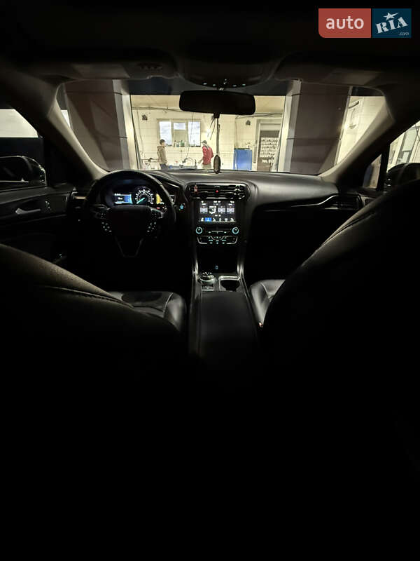 Седан Ford Fusion 2018 в Дніпрі