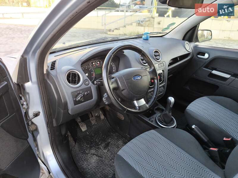 Хетчбек Ford Fusion 2008 в Харкові