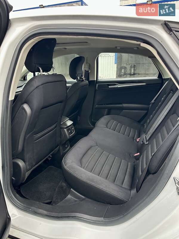 Седан Ford Fusion 2012 в Києві