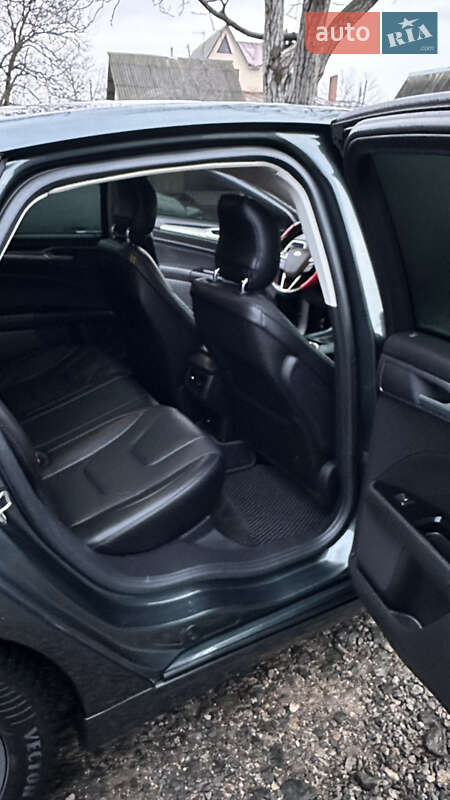 Седан Ford Fusion 2015 в Смеле