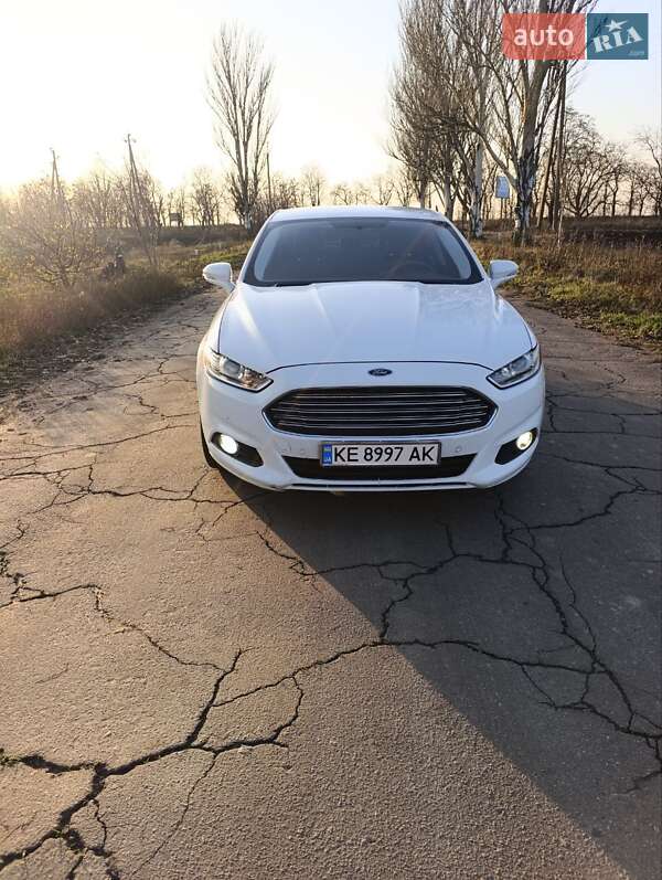 Седан Ford Fusion 2016 в Дніпрі