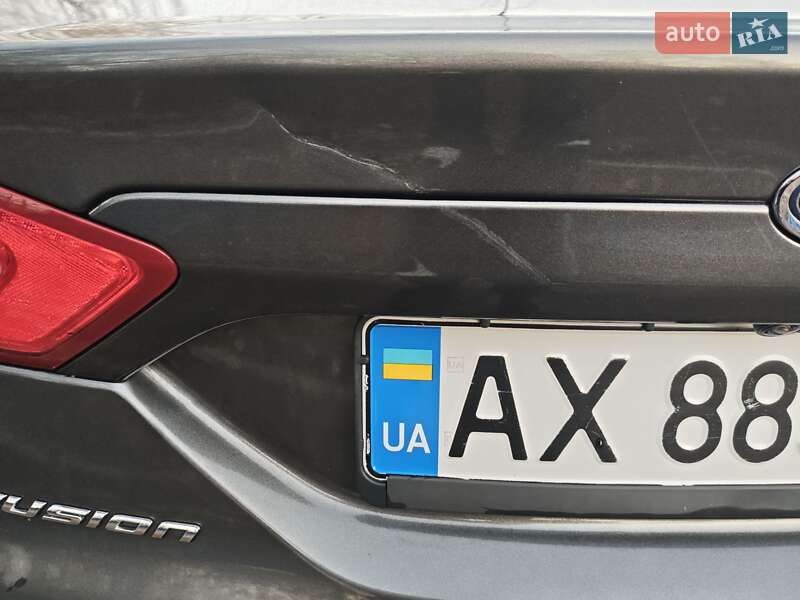 Седан Ford Fusion 2015 в Харкові