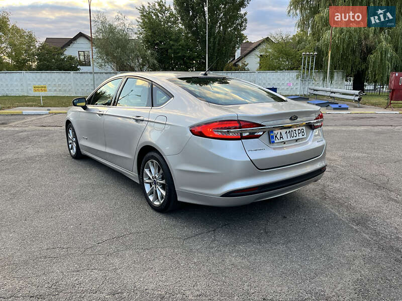 Седан Ford Fusion 2017 в Киеве фото 10 Седан Ford Fusion 2017 в Киеве