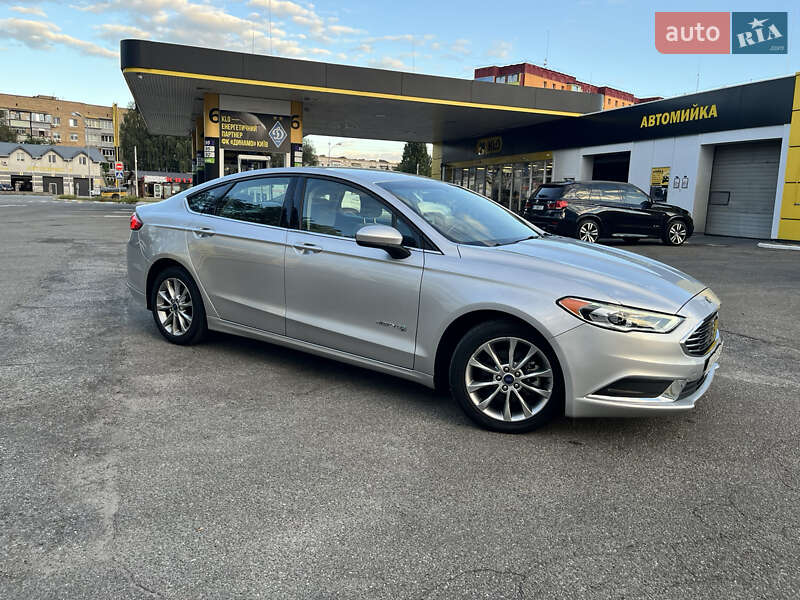 Седан Ford Fusion 2017 в Киеве фото 20 Седан Ford Fusion 2017 в Киеве