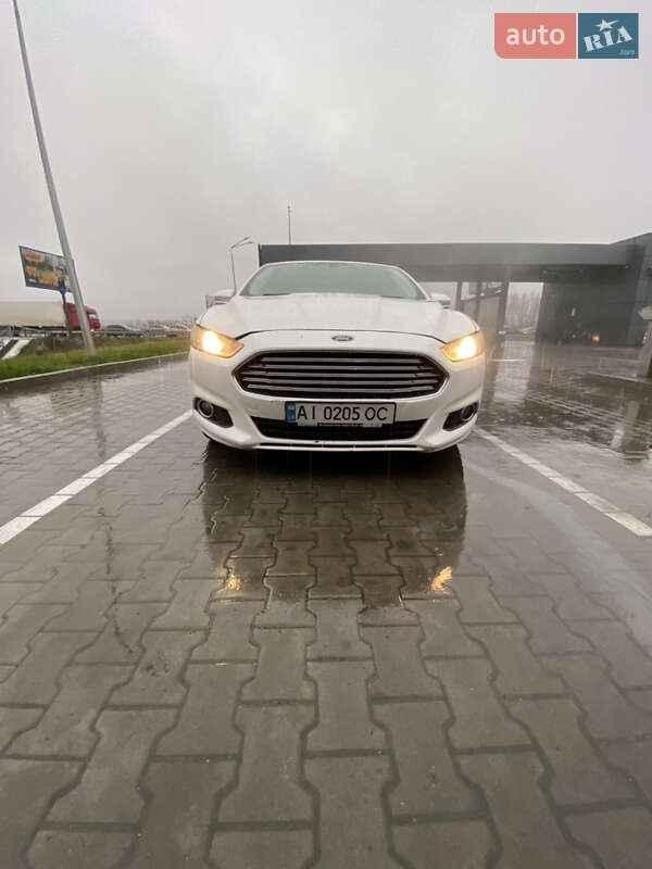 Седан Ford Fusion 2013 в Києві