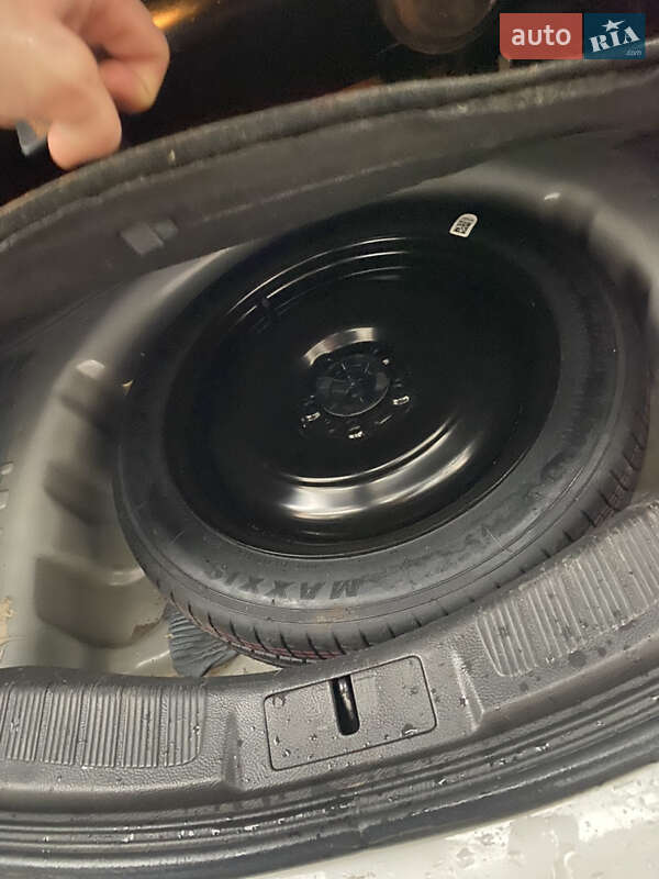 Седан Ford Fusion 2013 в Києві