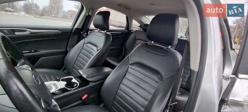 Седан Ford Fusion 2015 в Запорожье