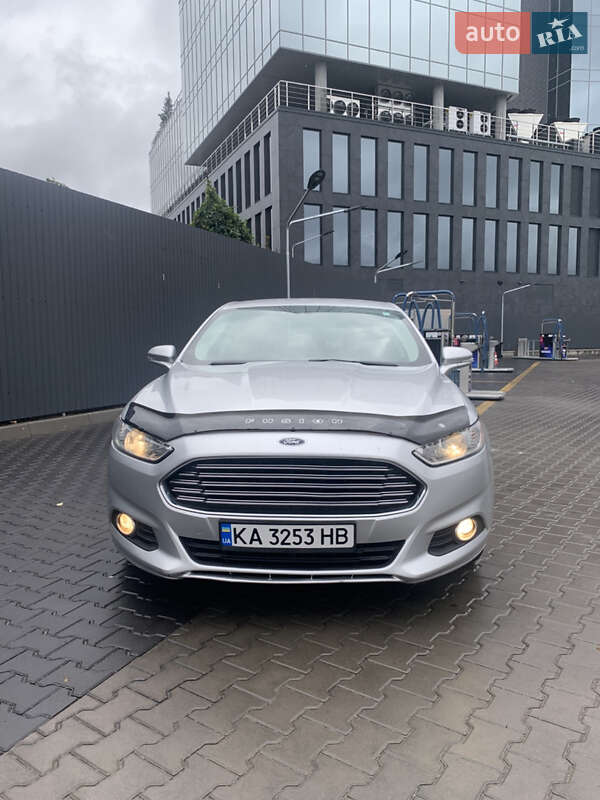 Седан Ford Fusion 2015 в Киеве