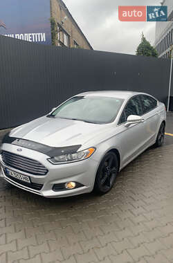 Седан Ford Fusion 2015 в Києві