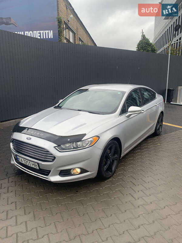 Седан Ford Fusion 2015 в Киеве