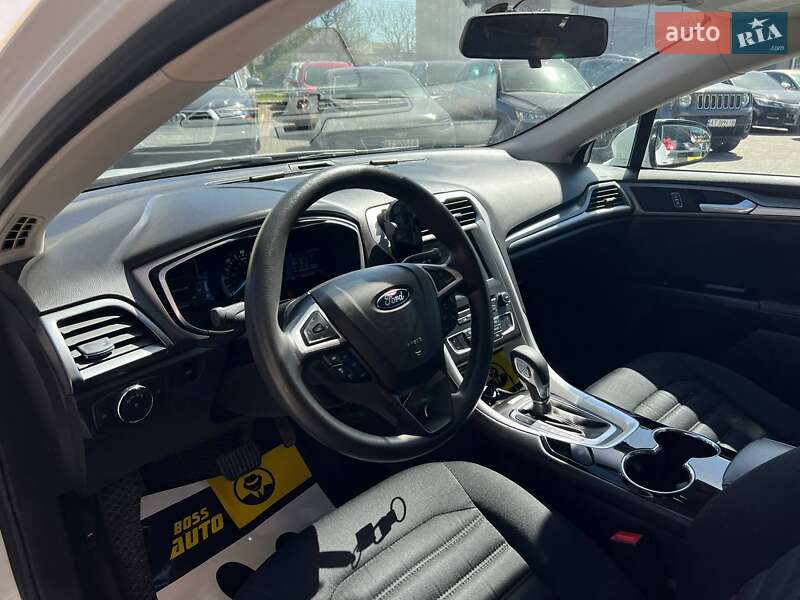Седан Ford Fusion 2015 в Ивано-Франковске фото 7 Седан Ford Fusion 2015 в Ивано-Франковске