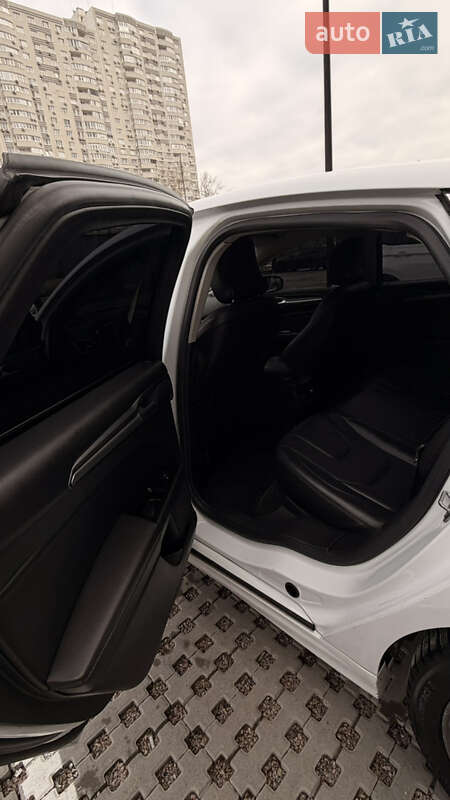 Седан Ford Fusion 2015 в Киеве фото 44 Седан Ford Fusion 2015 в Киеве