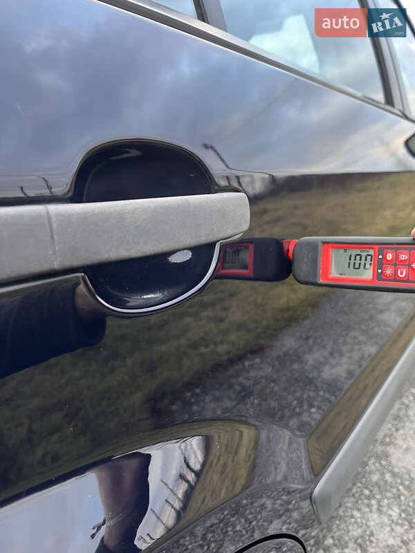 Хэтчбек Ford Fusion 2006 в Звягеле