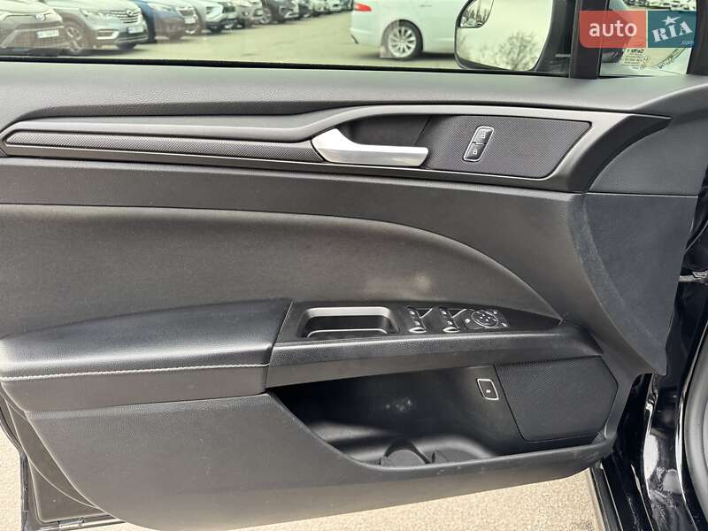 Седан Ford Fusion 2017 в Днепре фото 10 Седан Ford Fusion 2017 в Днепре
