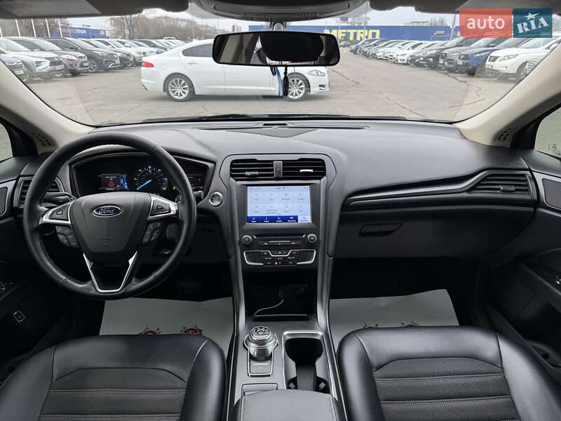 Седан Ford Fusion 2017 в Днепре фото 17 Седан Ford Fusion 2017 в Днепре
