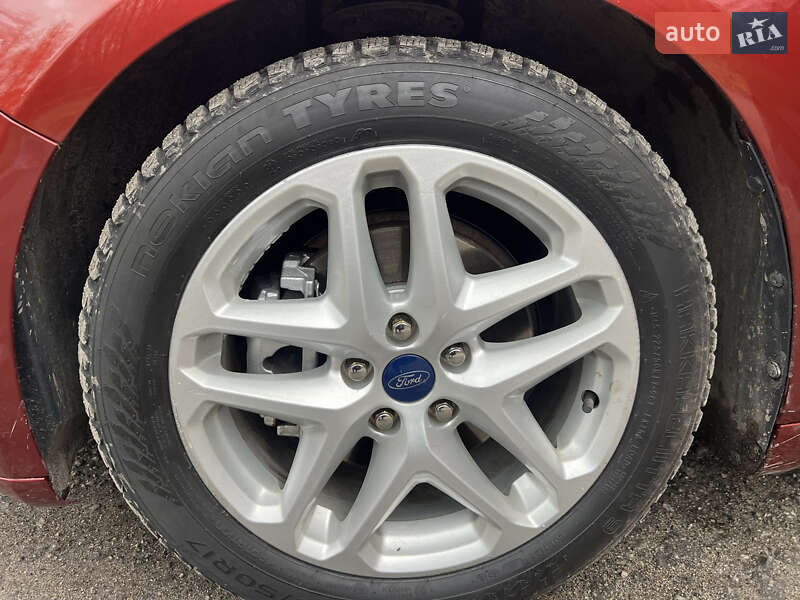 Седан Ford Fusion 2014 в Виннице