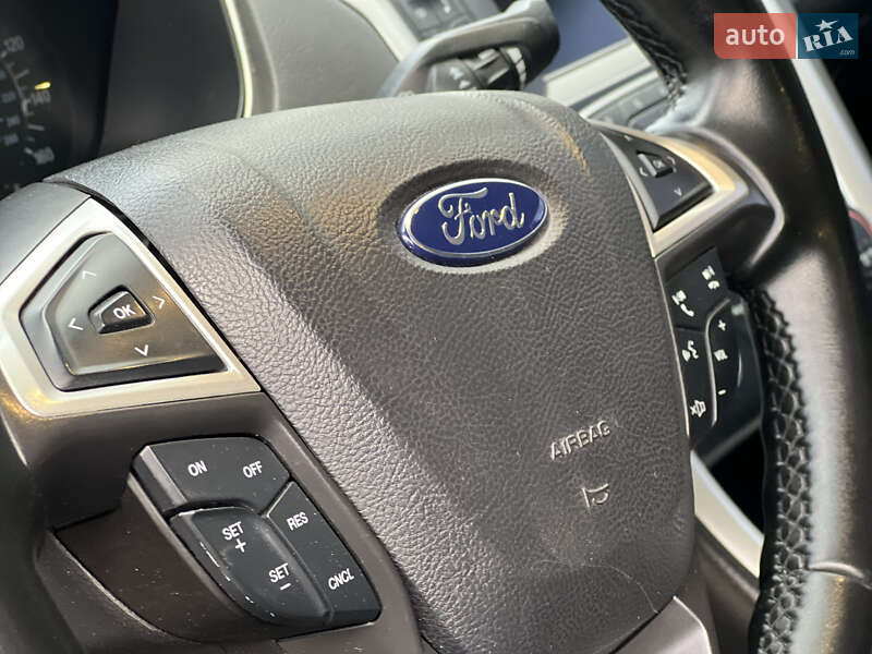 Седан Ford Fusion 2014 в Виннице