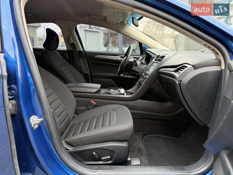 Седан Ford Fusion 2017 в Києві