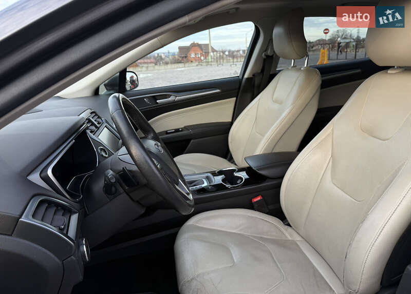 Седан Ford Fusion 2013 в Харкові