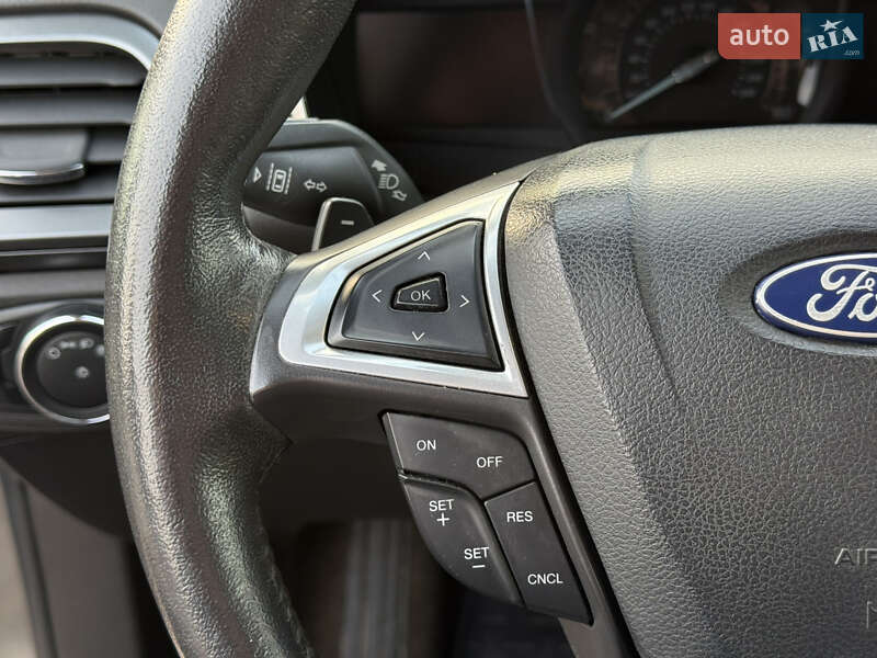 Седан Ford Fusion 2013 в Харкові