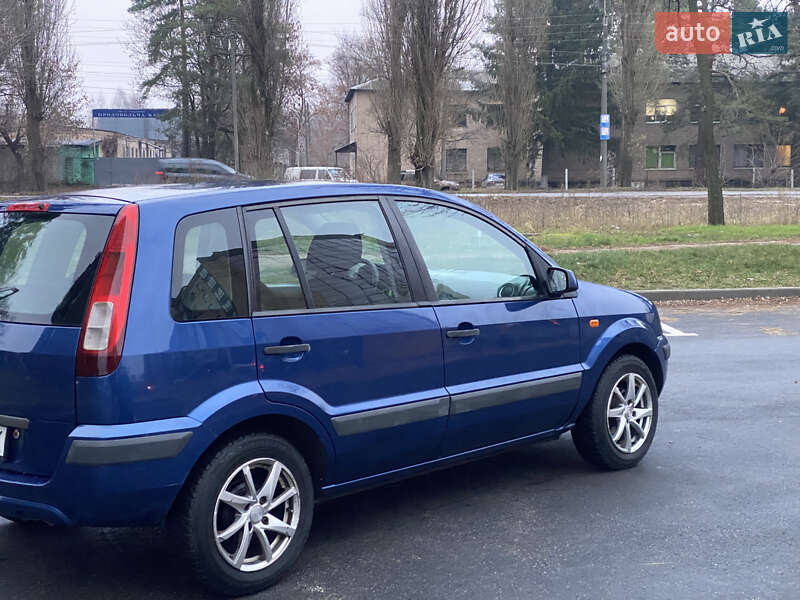 Хэтчбек Ford Fusion 2007 в Чернигове