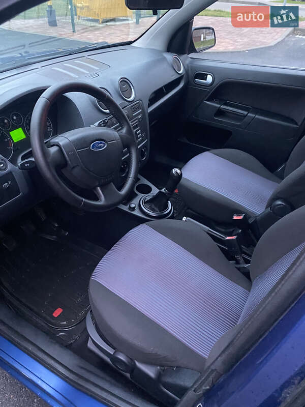 Хэтчбек Ford Fusion 2007 в Чернигове