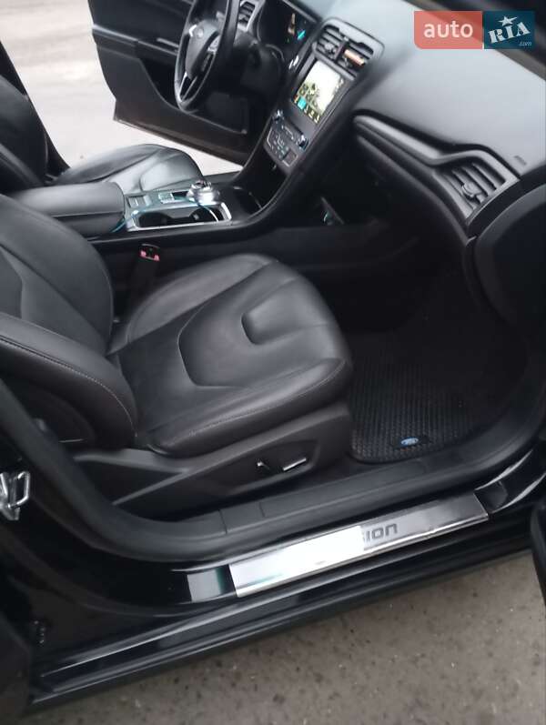 Седан Ford Fusion 2017 в Вишгороді