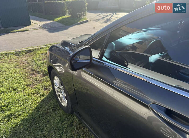 Седан Ford Fusion 2015 в Коломиї